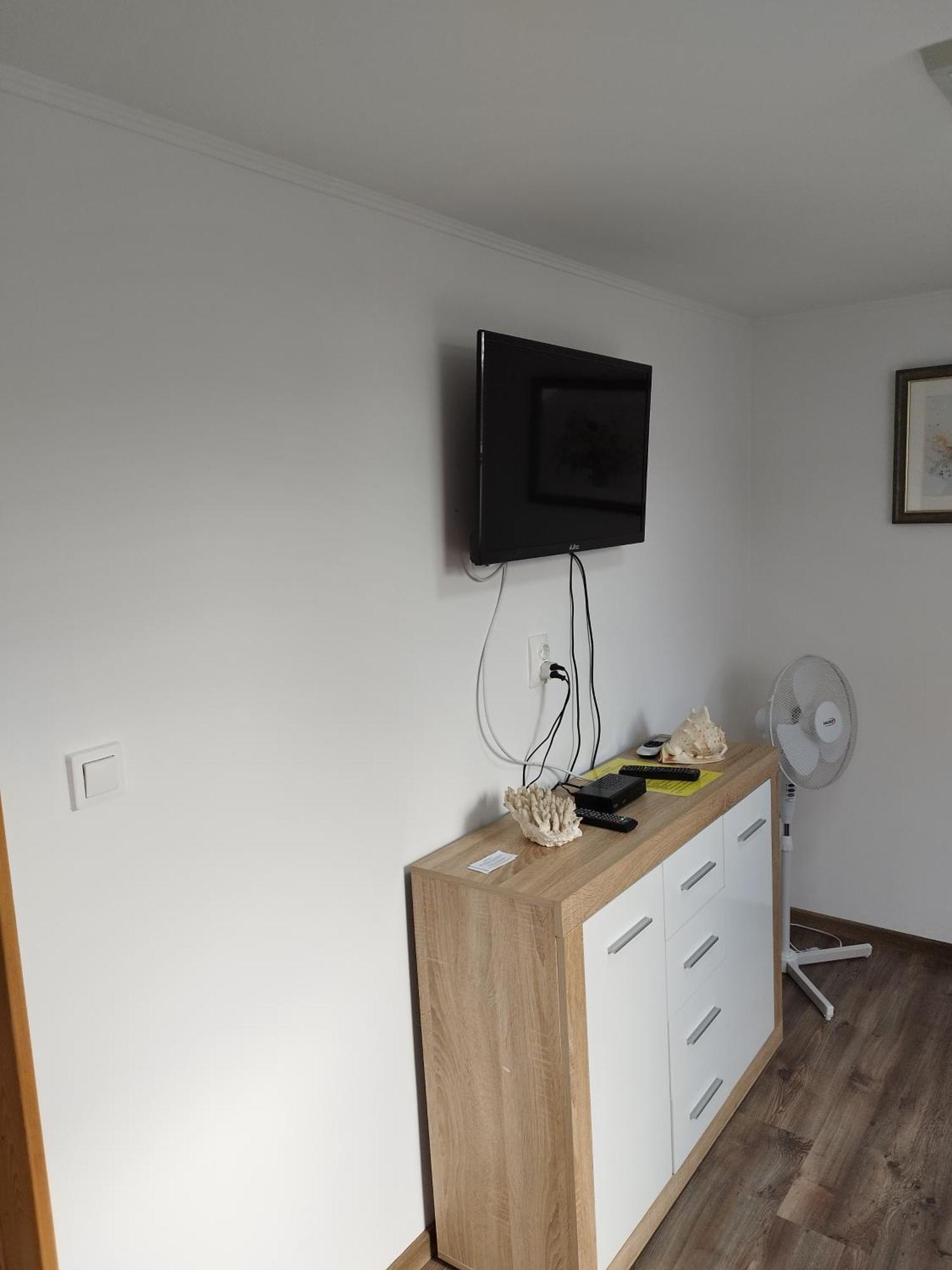 Margareta Etterem Es Vendeghaz Gasthaus Balatonberény Exterior foto
